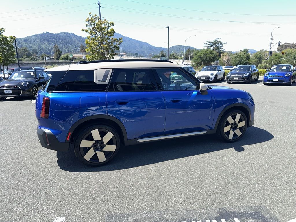 Thumbnail: 2025 MINI Cooper Countryman - 6