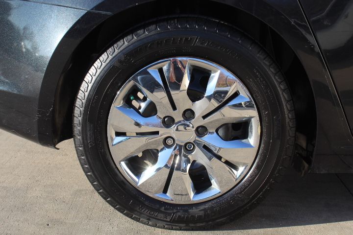 Used Car 2013 Chevrolet Cruze  Ls For Sale Under $10,000 In Georgetown, Texas