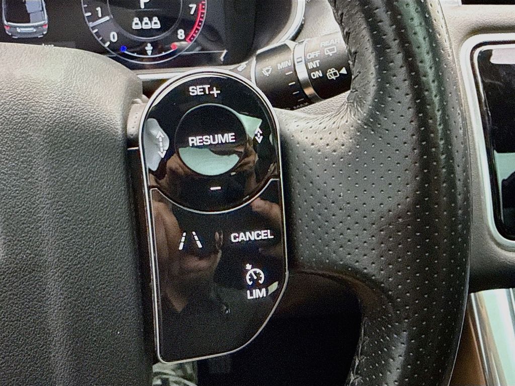 Thumbnail: 2019 Land Rover Range Rover Sport - 12
