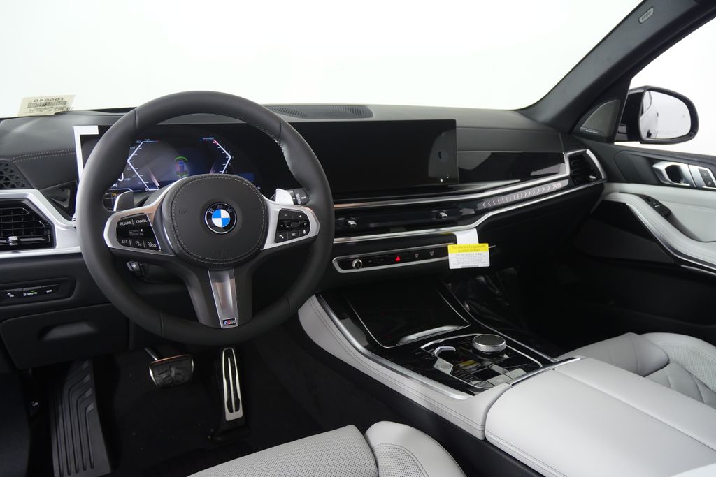 Thumbnail: 2026 BMW X5 - 18