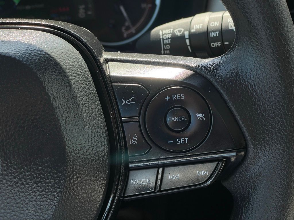 2024 Toyota RAV4 XLE 13