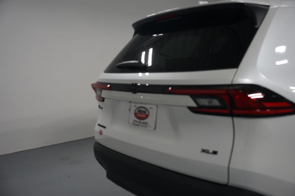 Thumbnail: 2026 Toyota Grand Highlander - 9