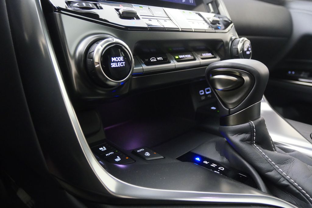 Thumbnail: 2024 Lexus LX - 31