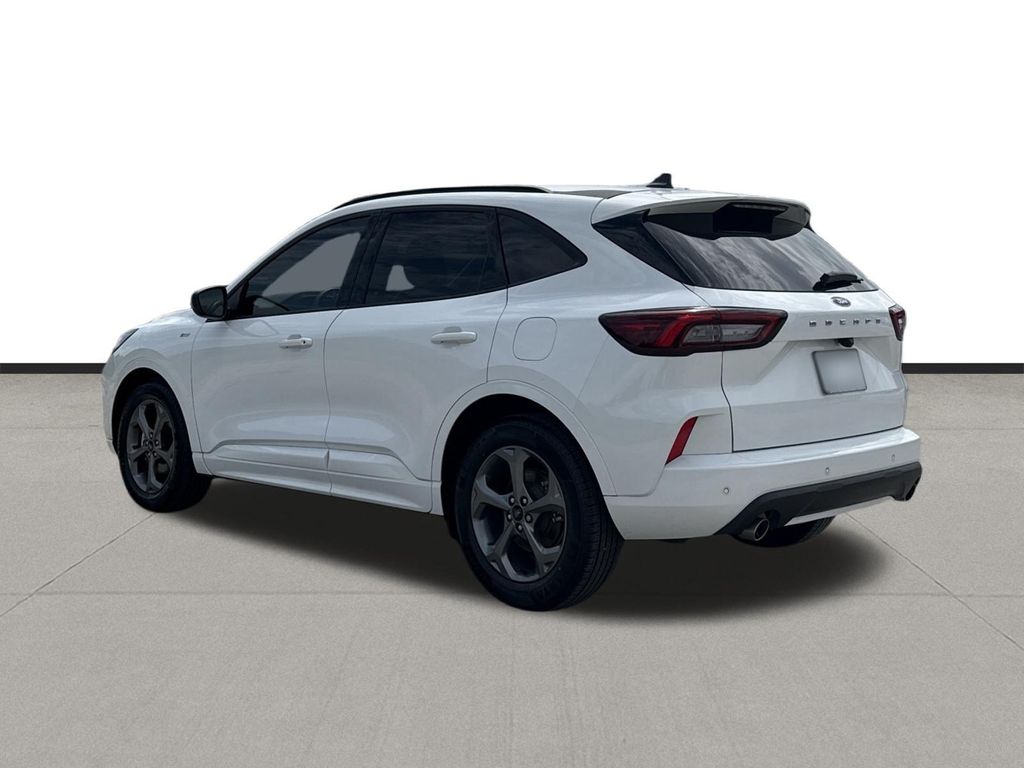 2023 Ford Escape ST-Line - 6