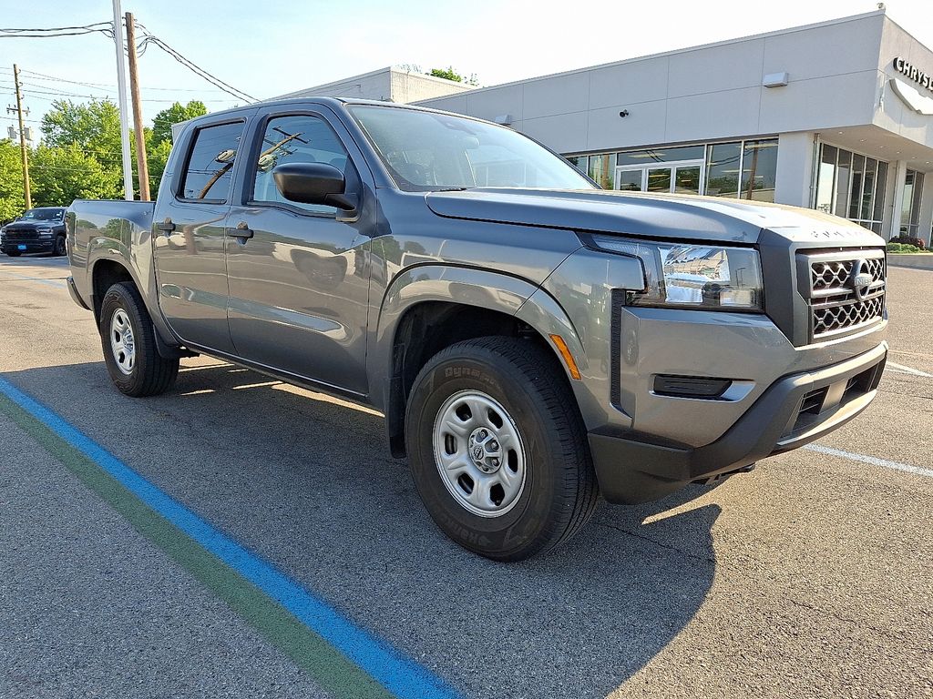 2024 Nissan Frontier S Crew Cab 4WD