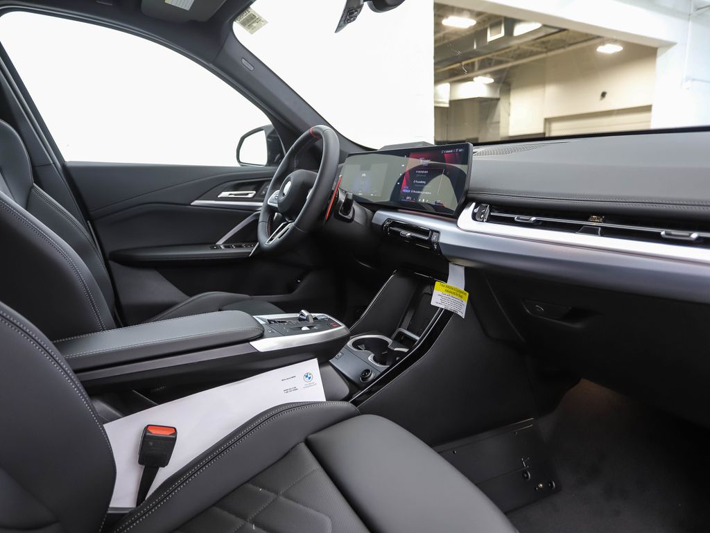 2025 BMW X1 M35i 30