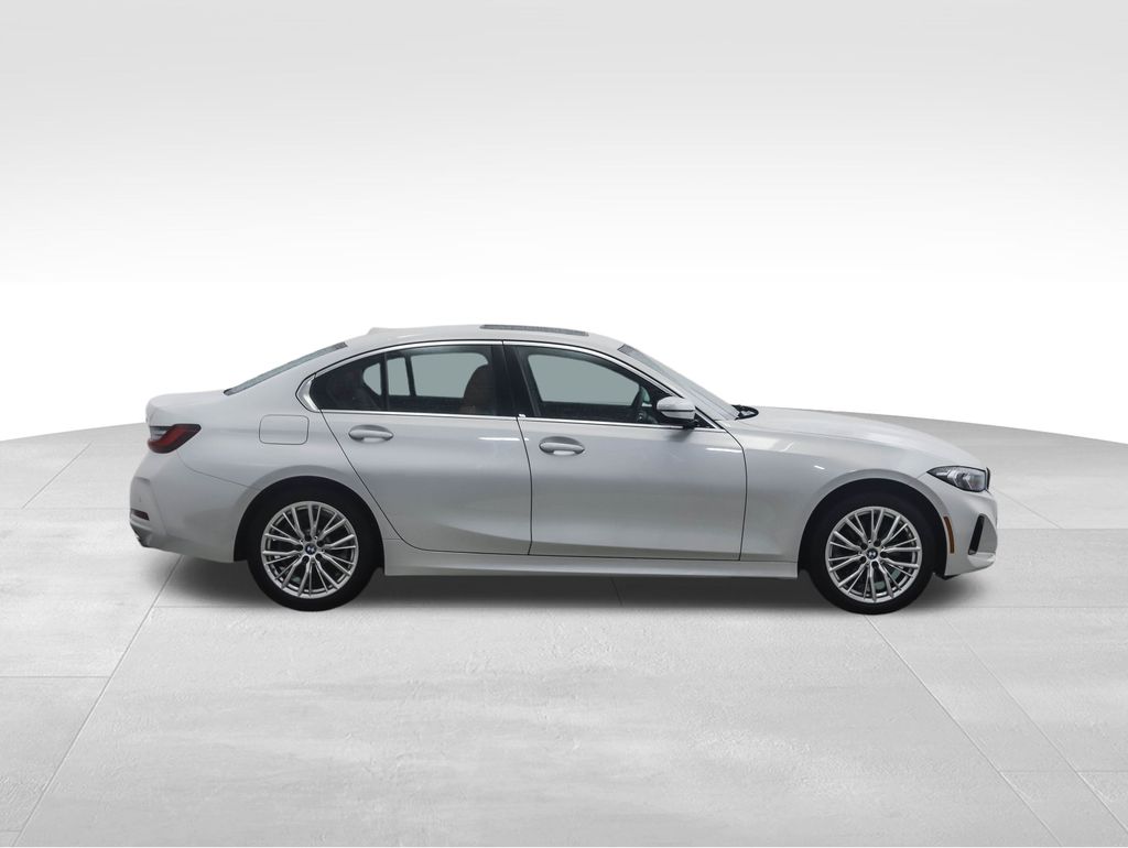Thumbnail: 2024 BMW 3 Series - 6