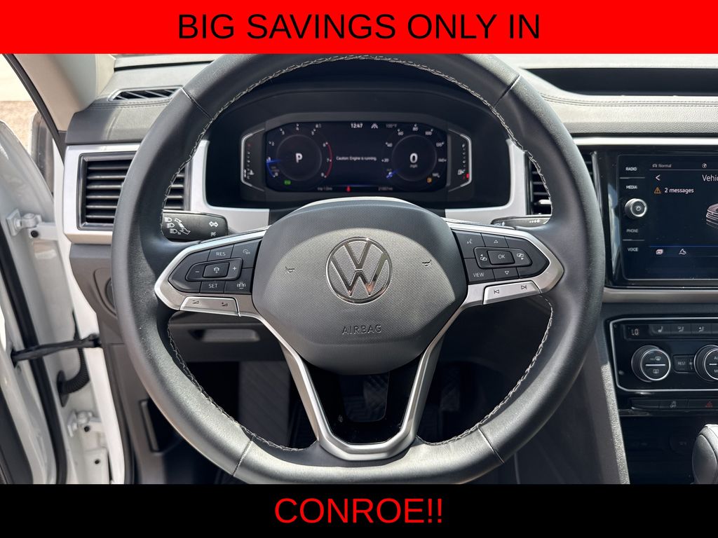 2022 Volkswagen Atlas 3.6L V6 SE w/Technology White at South Houston Nissan