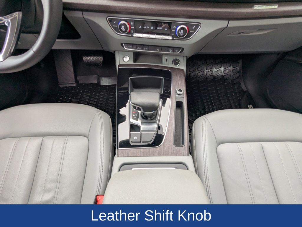 2022 Audi Q5 Premium 45 TFSI S line quattro S tronic