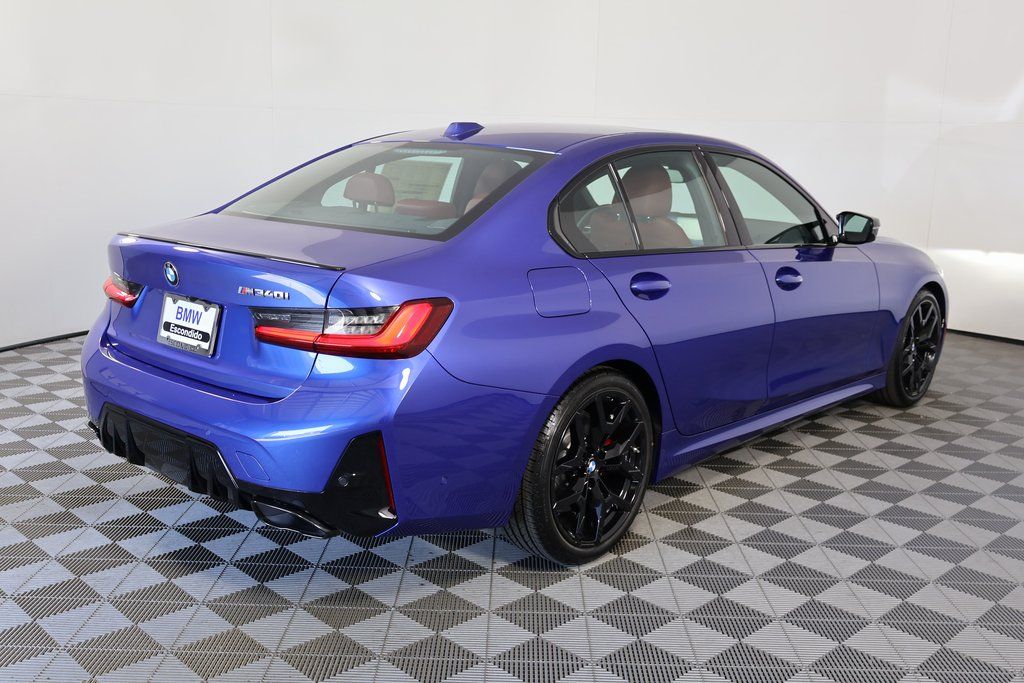Thumbnail: 2025 BMW 3 Series - 2