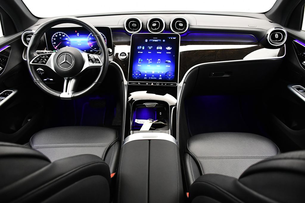 Thumbnail: 2023 Mercedes-Benz GLC - 29