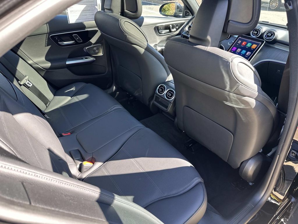 Thumbnail: 2025 Mercedes-Benz C-Class - 25