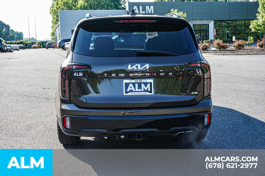 Used 2024 Green Kia SX-Prestige X-Pro image 11