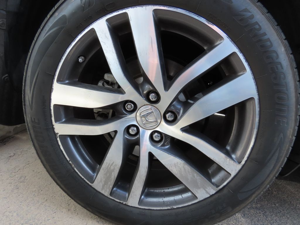 2016 Honda Pilot Touring 16