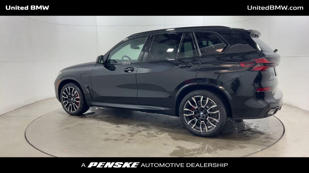 Thumbnail: 2026 BMW X5 - 6