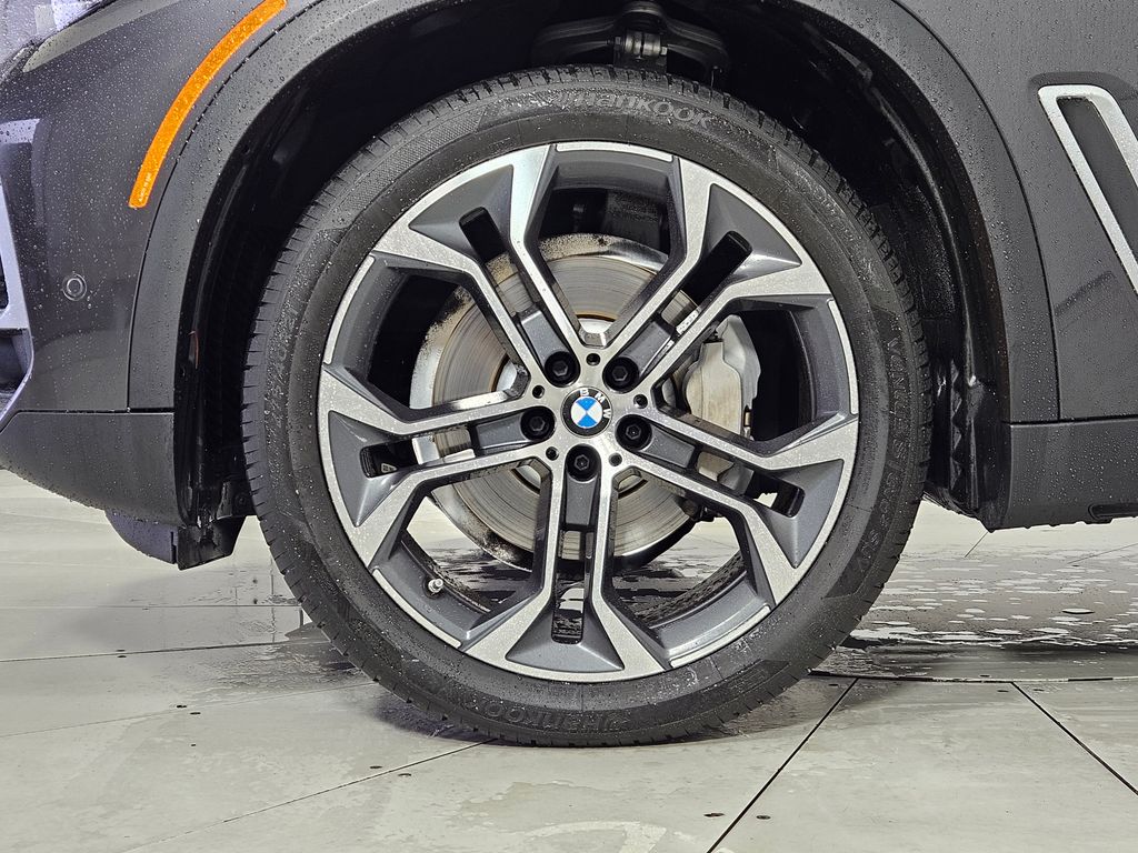 Thumbnail: 2023 BMW X5 - 5