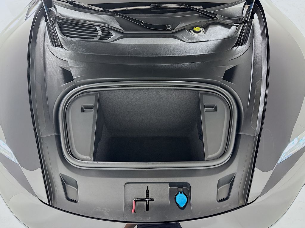 Thumbnail: 2020 Porsche Taycan - 30