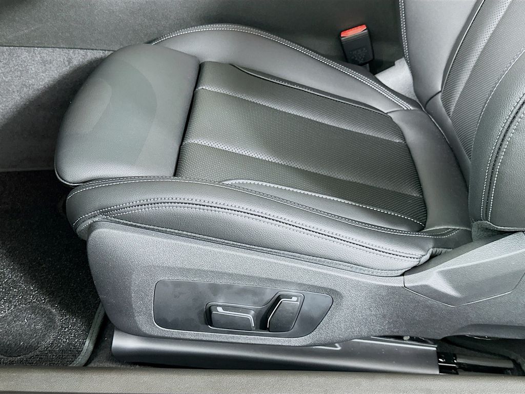 Thumbnail: 2026 BMW 2 Series - 21