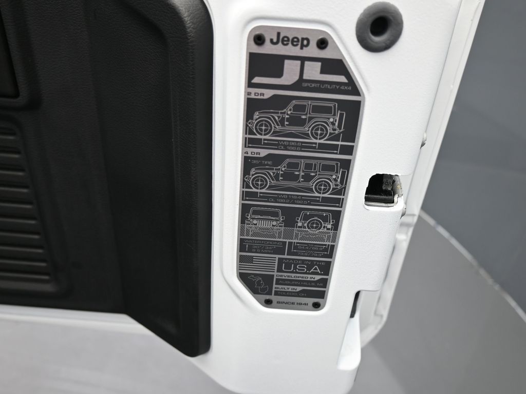 New 2026 Bright White Clearcoat Jeep Sport S image 40