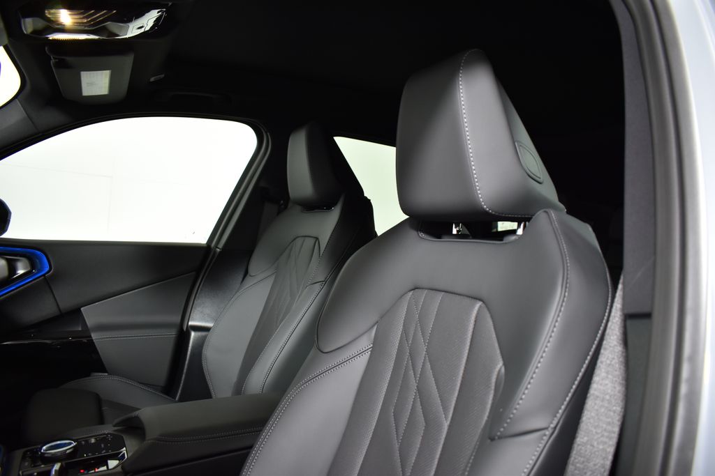 Thumbnail: 2026 BMW X3 - 16