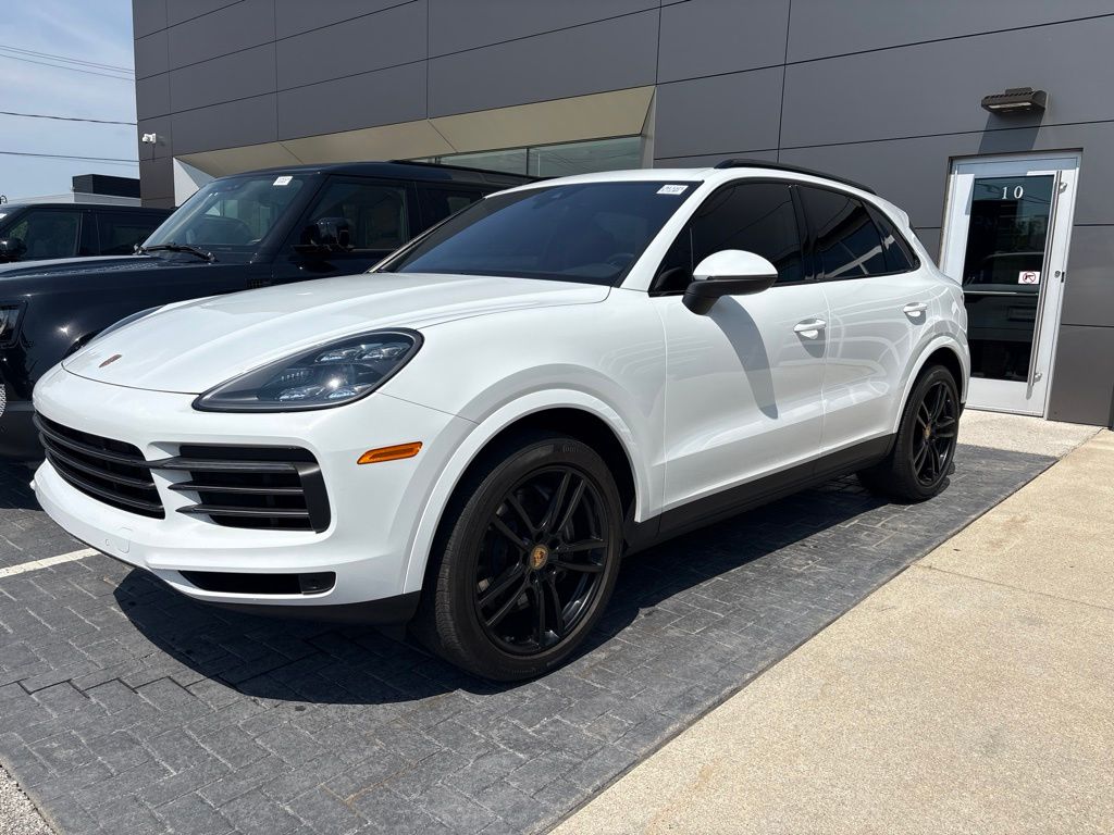 Carrara White Metallic 2022 Porsche Cayenne SUV / Crossover All-Wheel Drive 8-Speed Automatic