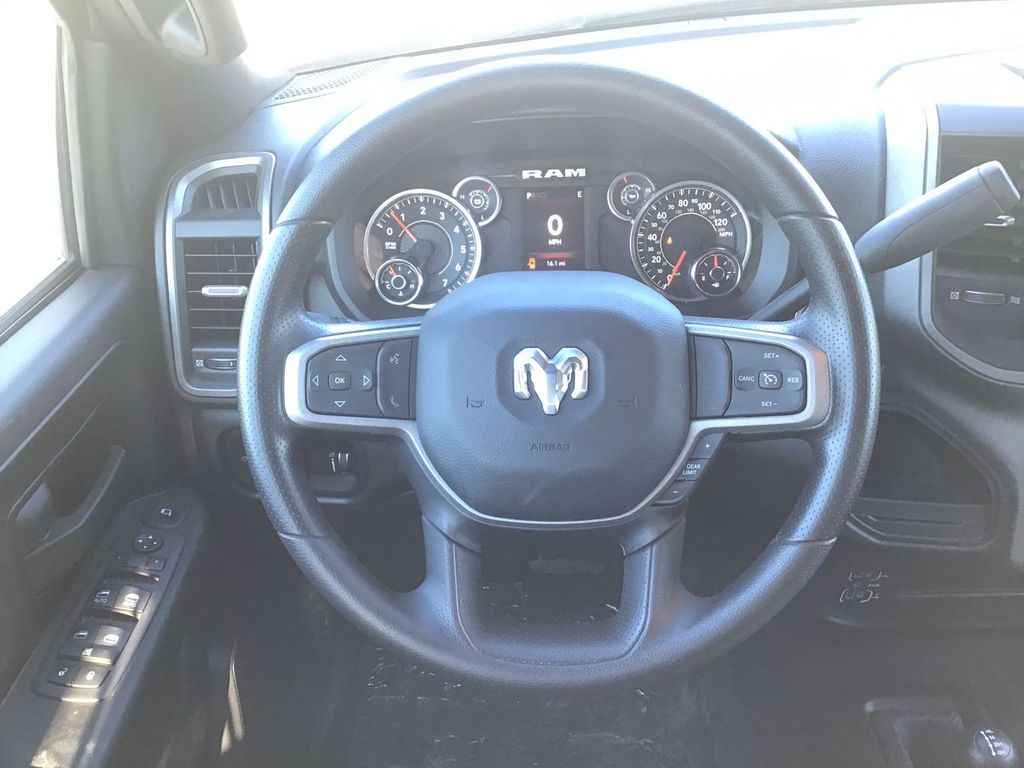 2024 RAM 3500 Chassis Tradesman - Photo 13