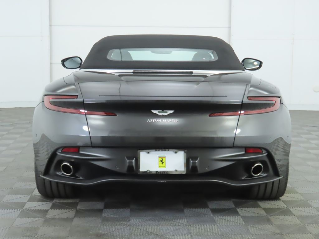 2020 Aston Martin DB11  14