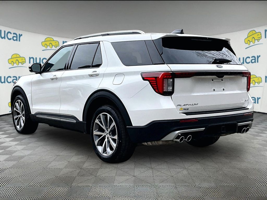 2025 Ford Explorer — photo 4
