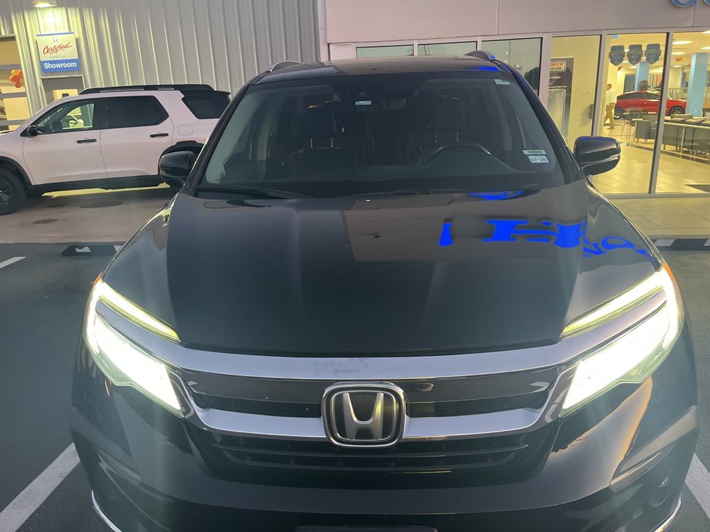 Thumbnail: 2019 Honda Pilot - 2
