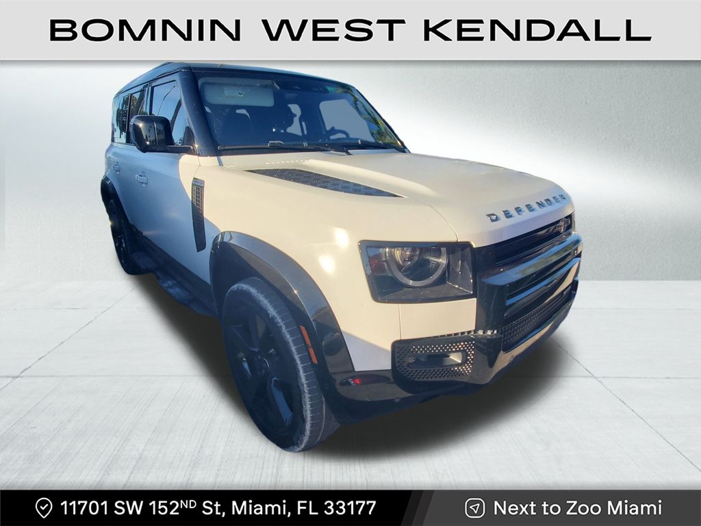 2022 Land Rover Defender 110 X-Dynamic HSE photo