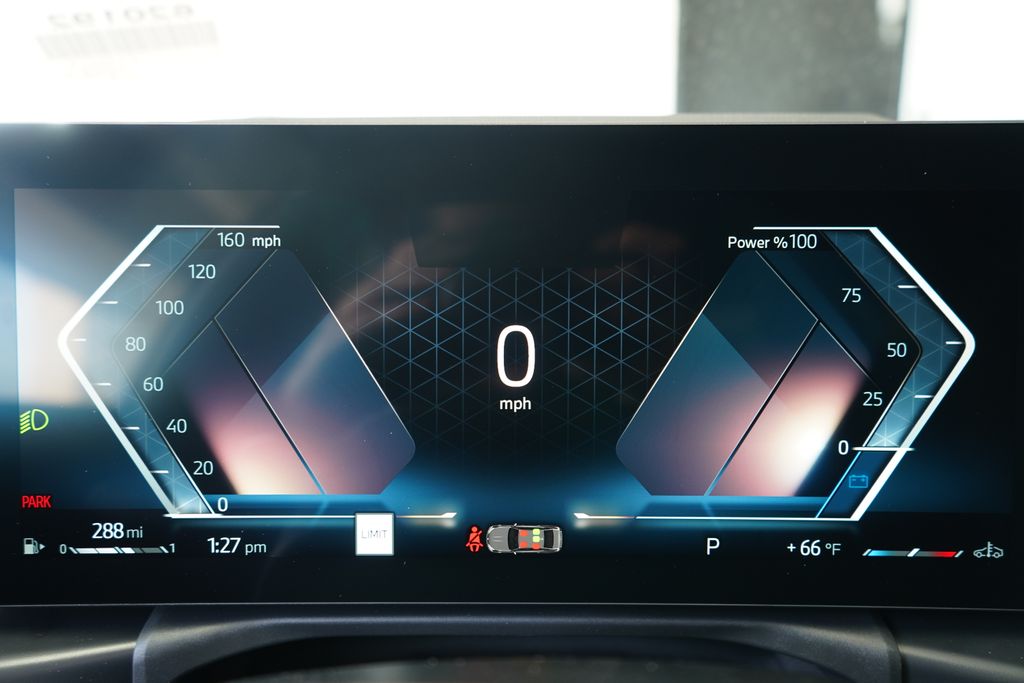 Thumbnail: 2026 BMW 3 Series - 16