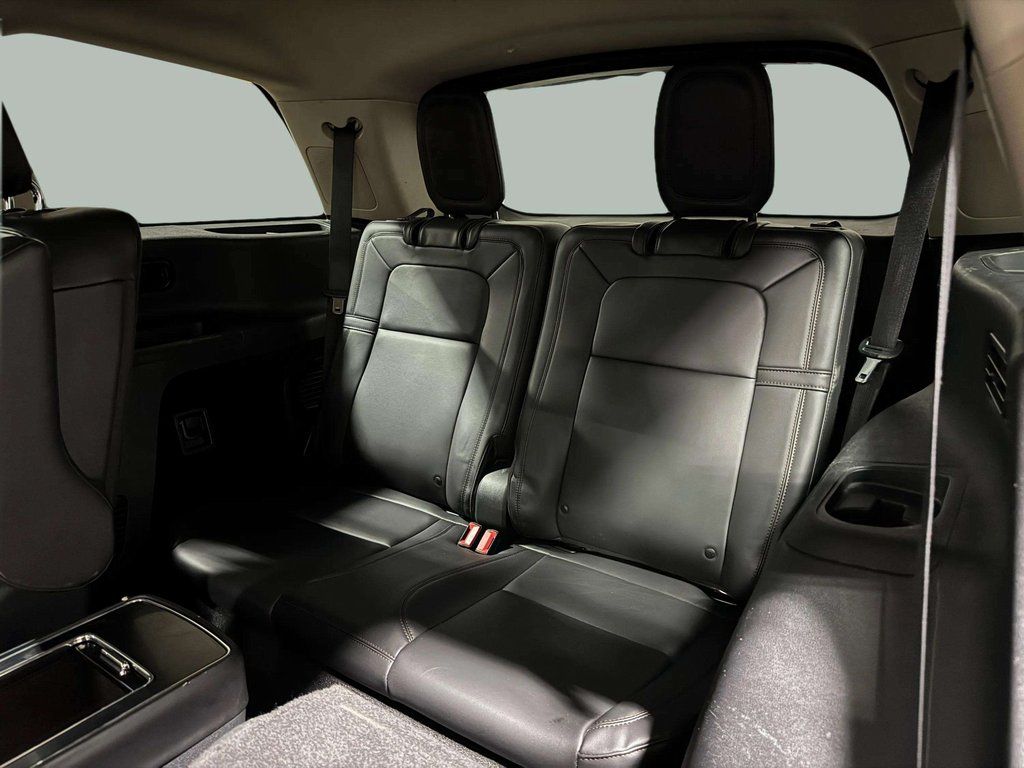 Certified Used 2022 Infinite Black Metallic Clearcoat Lincoln Grand Touring image 24