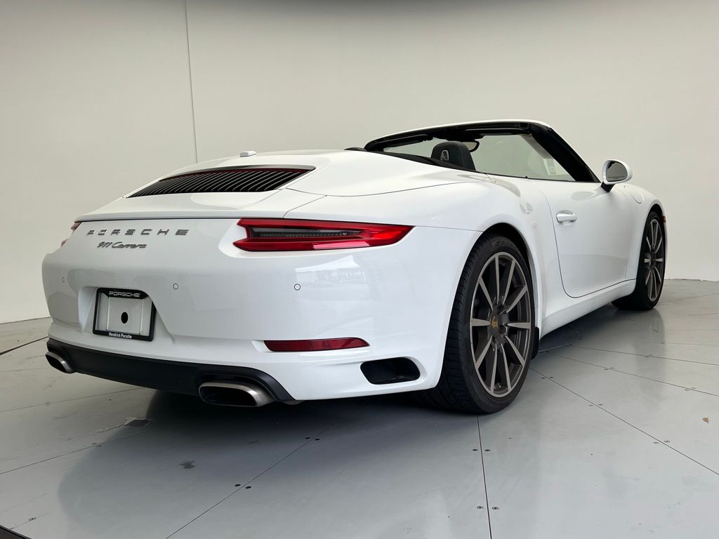 Thumbnail: 2017 Porsche 911 - 22