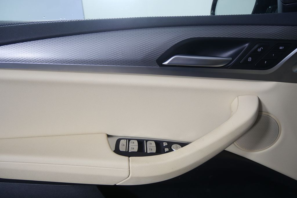 Thumbnail: 2021 BMW X3 - 9