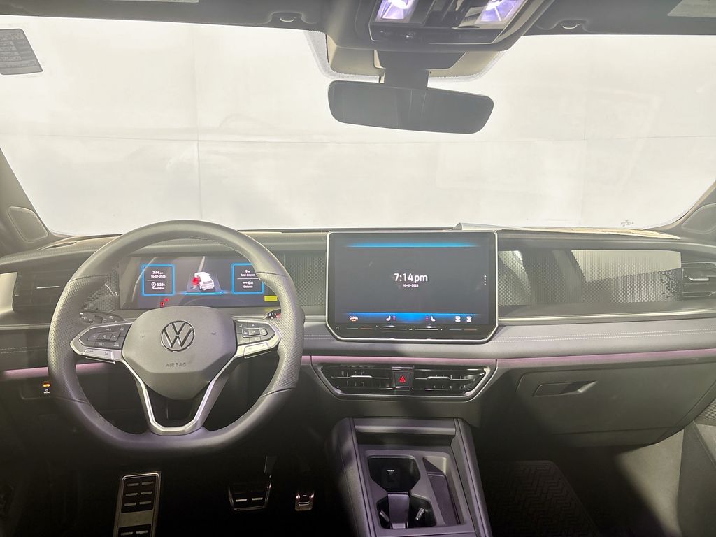 2025 Volkswagen Tiguan 2.0T SE R-Line Black