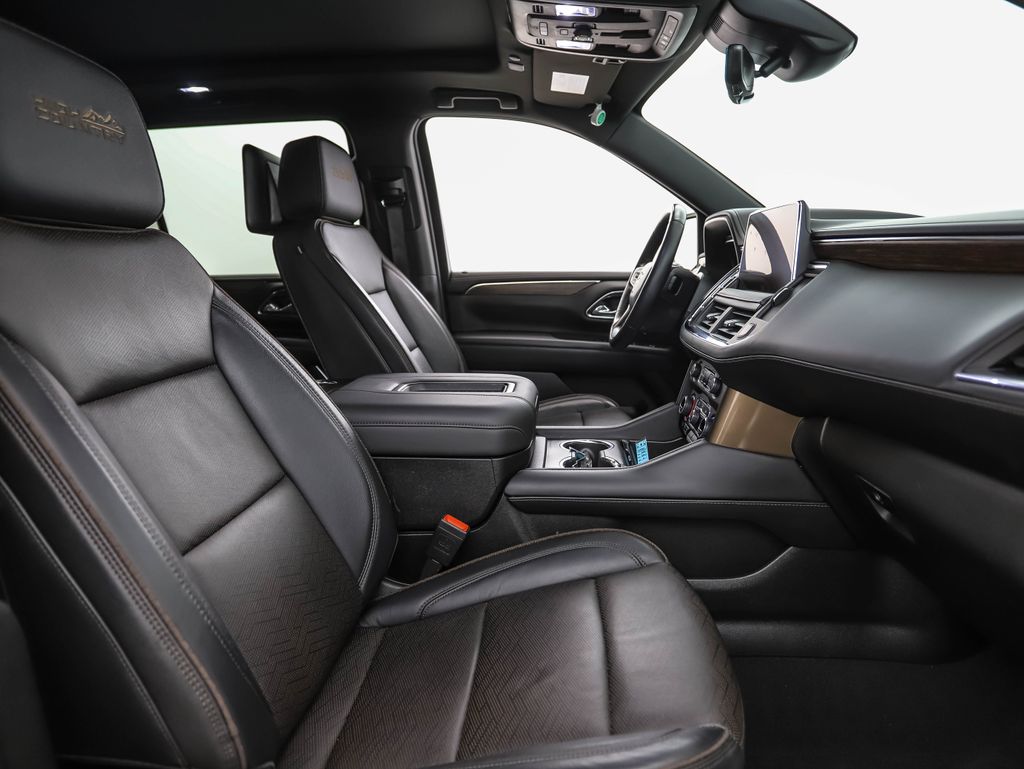 Thumbnail: 2024 Chevrolet Suburban - 32