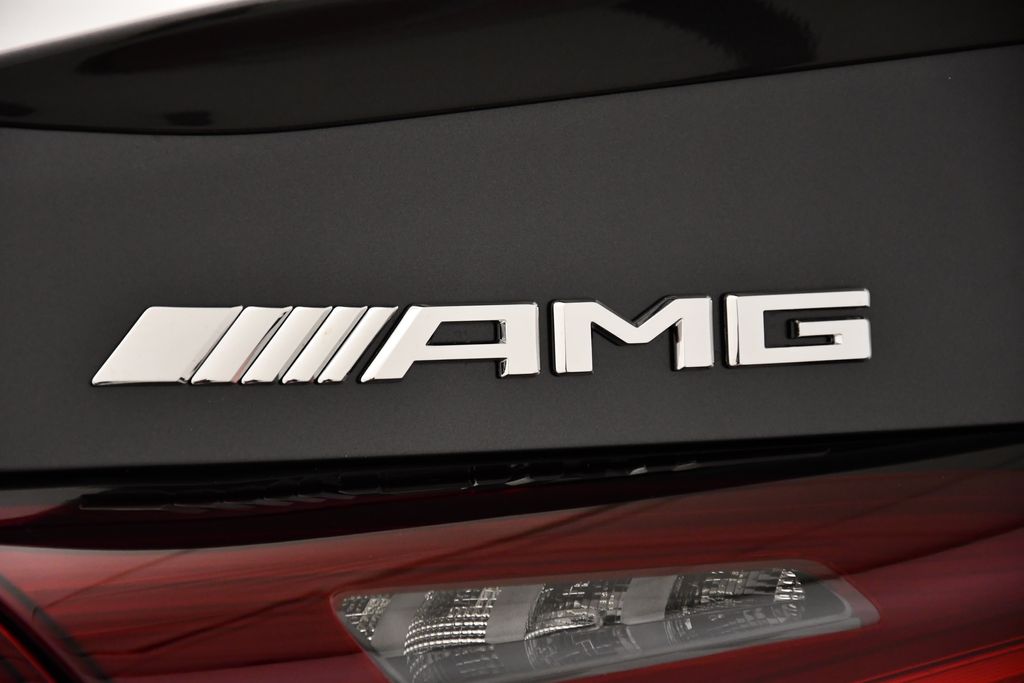 Thumbnail: 2025 Mercedes-Benz GLC - 9