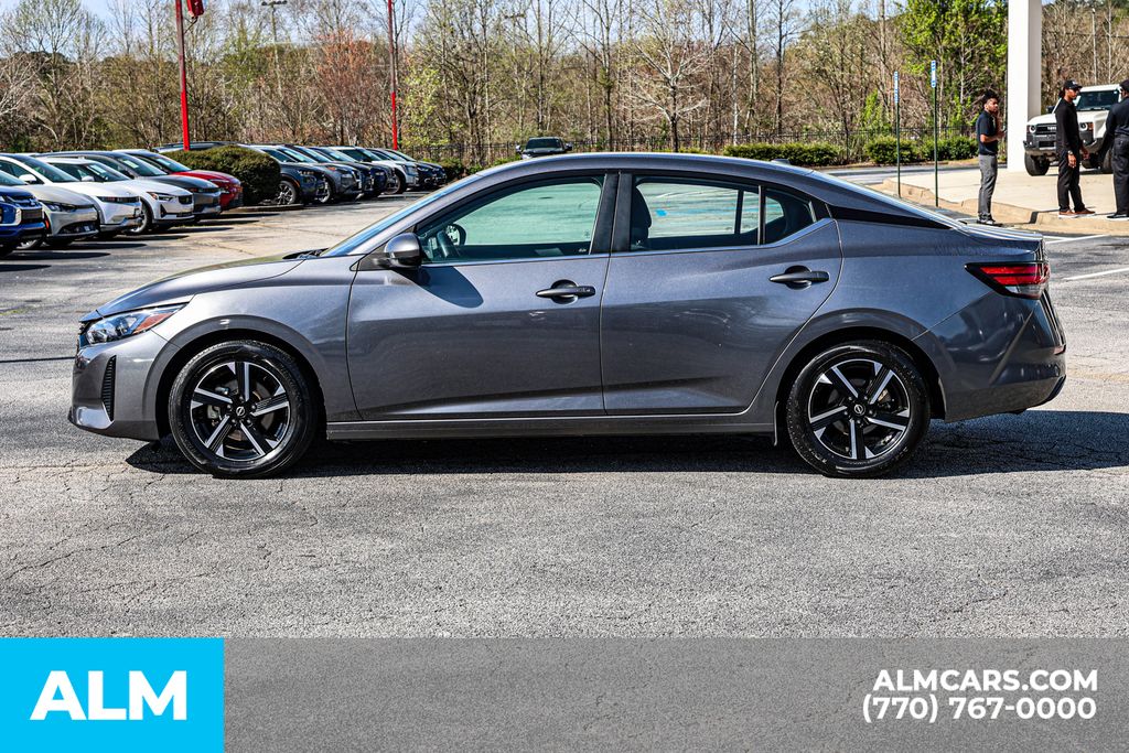 Used 2024 Gray Nissan SV image 9