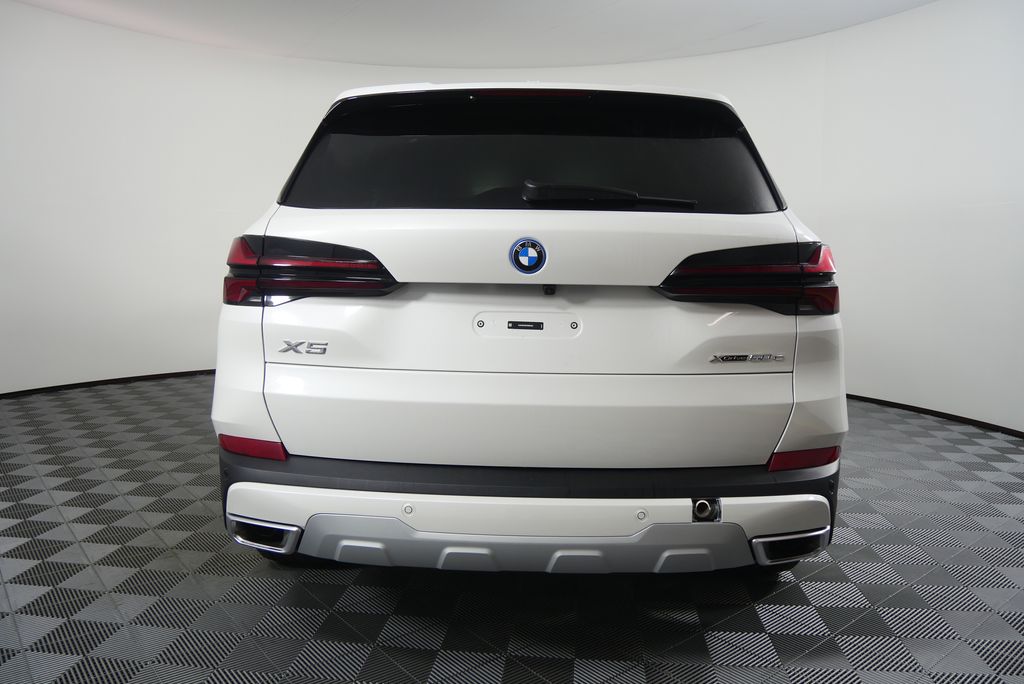 Thumbnail: 2026 BMW X5 - 4