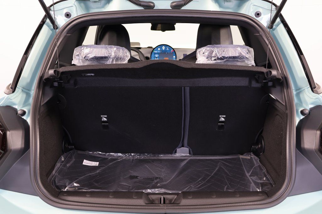 Thumbnail: 2026 MINI Cooper - 8