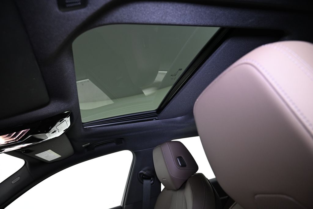 Thumbnail: 2026 BMW 5 Series - 20