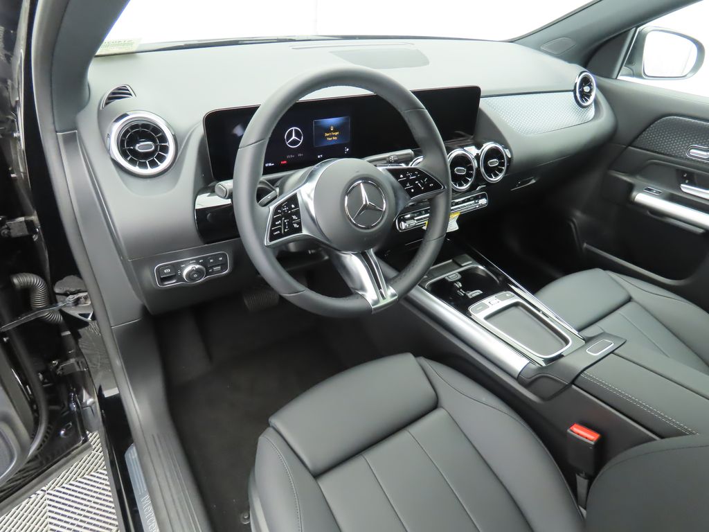 2025 Mercedes-Benz GLA 250 10