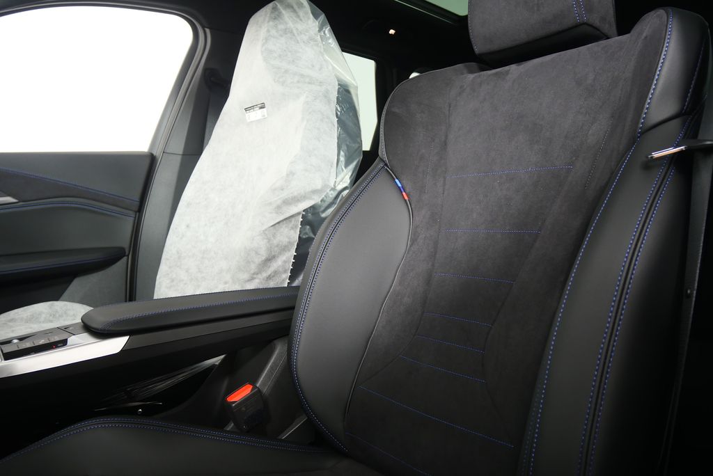 Thumbnail: 2026 BMW X1 - 10