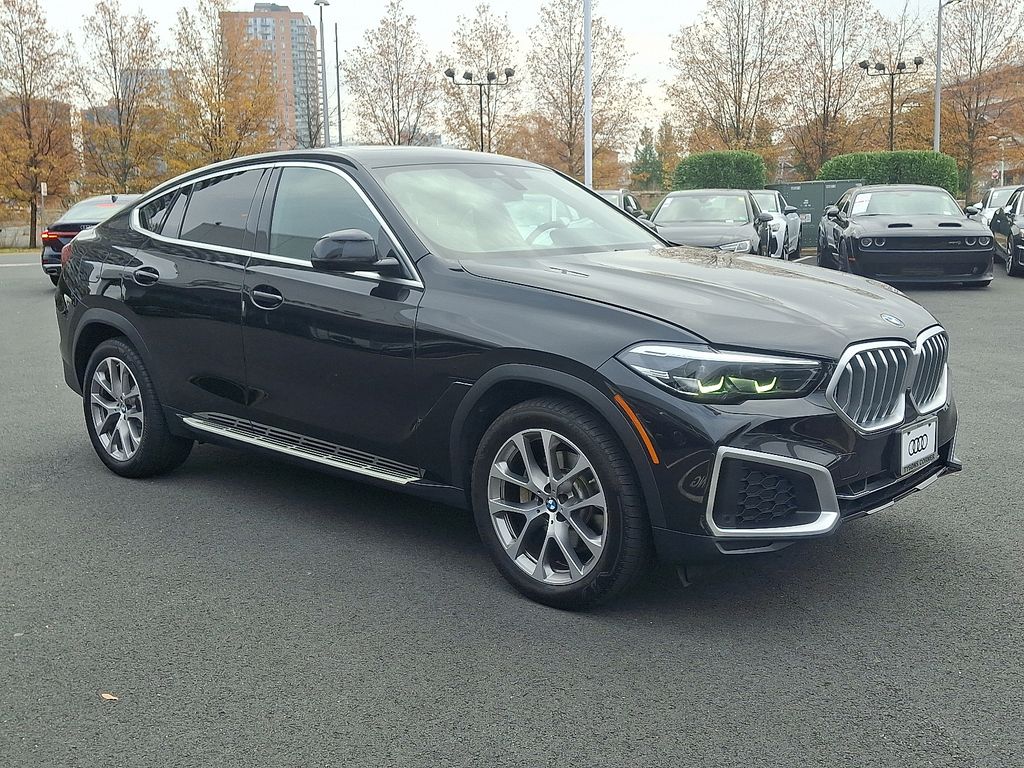 Thumbnail: 2022 BMW X6 - 2