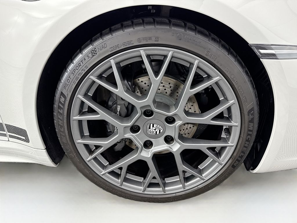 Thumbnail: 2024 Porsche 911 - 30