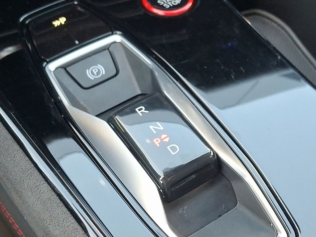 Thumbnail: 2022 Audi RS e-tron GT - 15