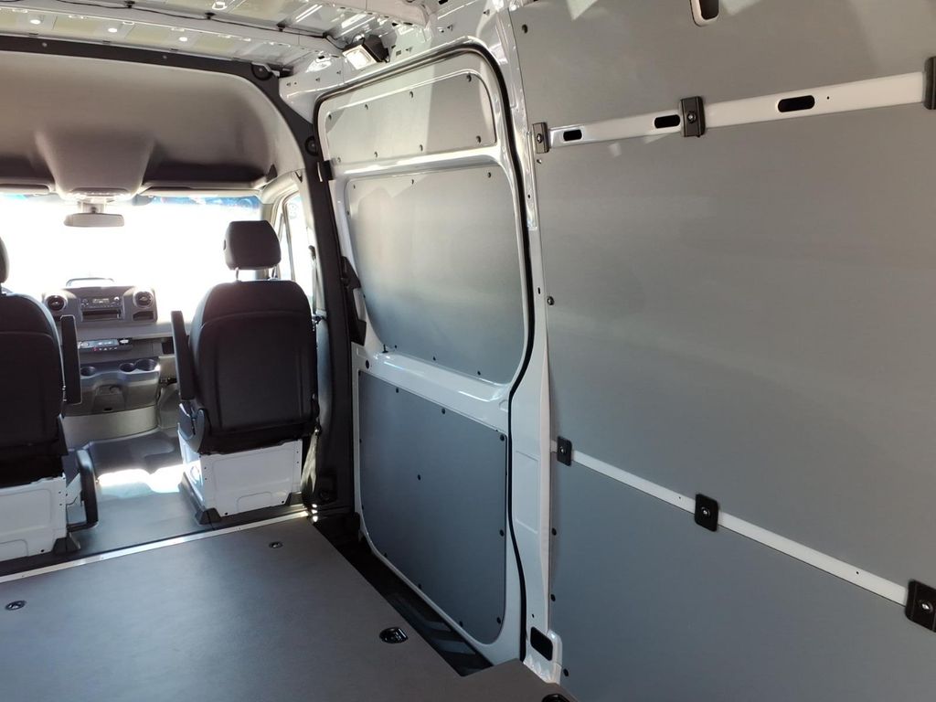 New 2026 Arctic White Mercedes-Benz Cargo 170 WB image 27