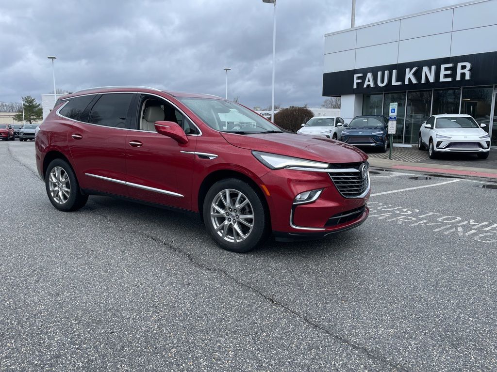 2023 Buick Enclave Essence AWD