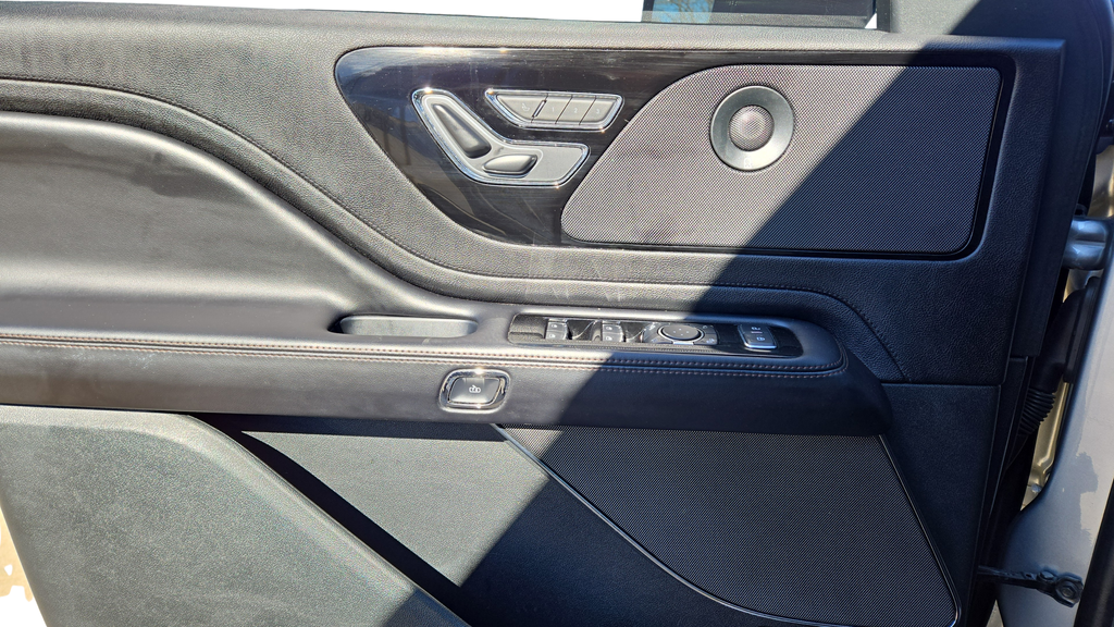 2024 Lincoln Aviator