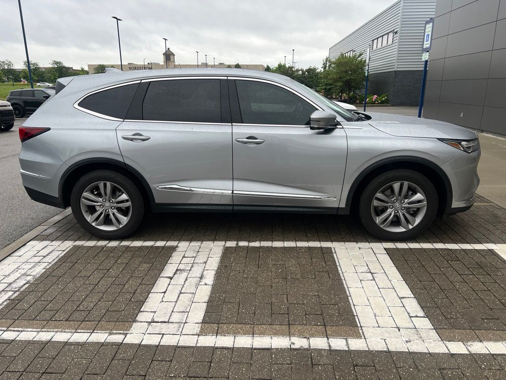 Used 2024 Silver Acura 3.5L image 4